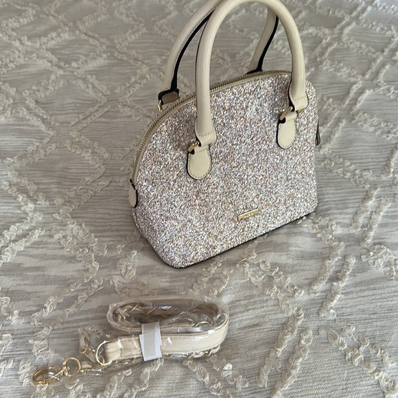 Handbag with straps - Picture 8 of 8